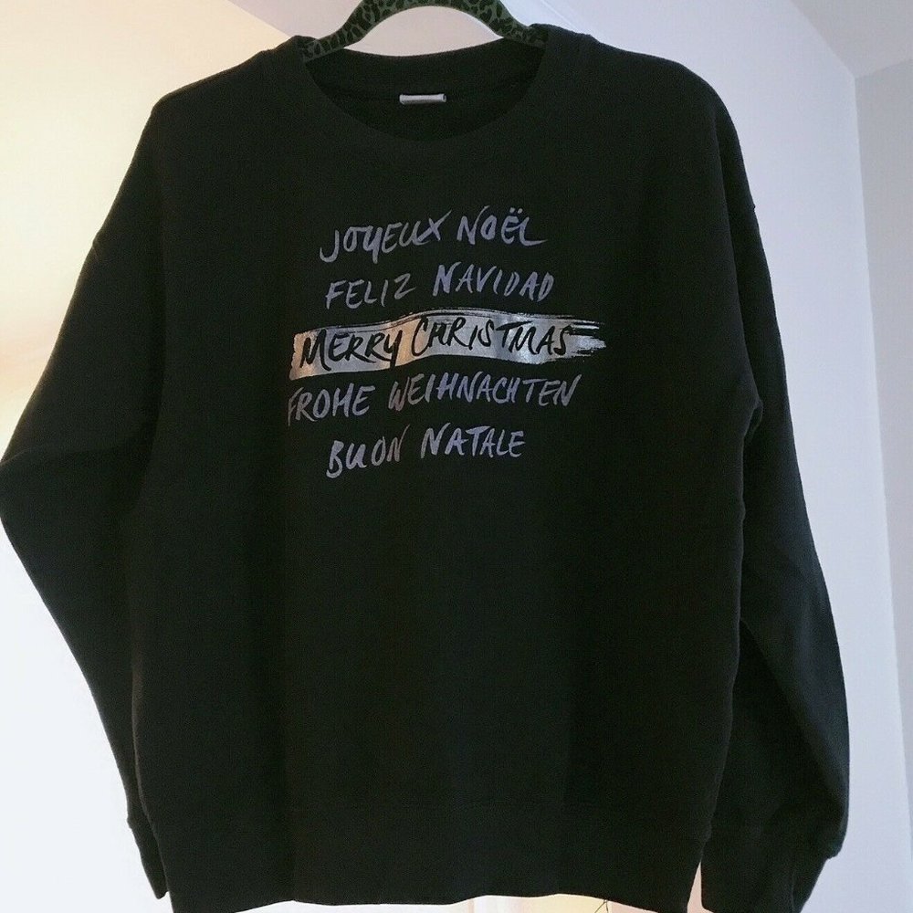Preowned Abercrombie and Fitch Fashion Sweater